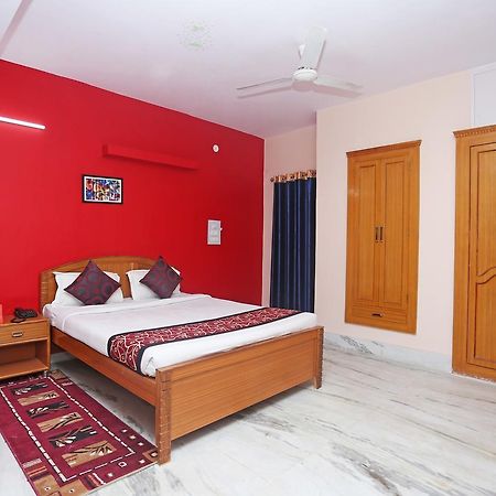 Oyo 10994 Hotel Luxury Inn Patna  Bagian luar foto