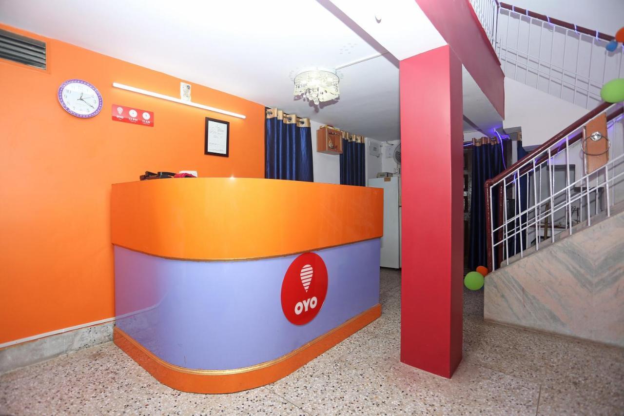 Oyo 10994 Hotel Luxury Inn Patna  Bagian luar foto